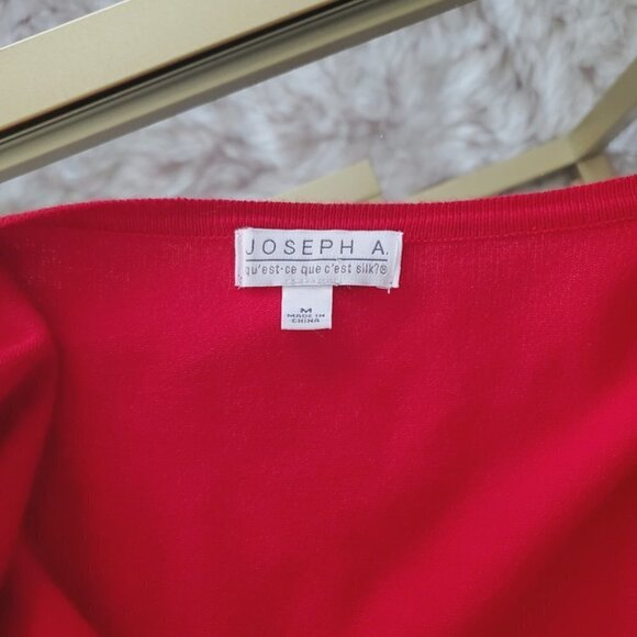 Red Long Sleeve Winter Sweater. 🌴 - Picture 2 of 8